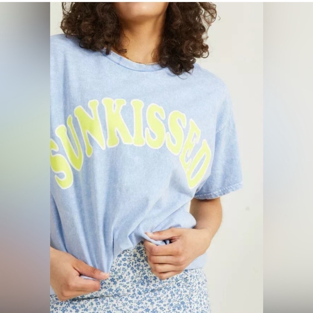 Altar’d State Oversized Sunkissed Tee Shirt Size L / XL